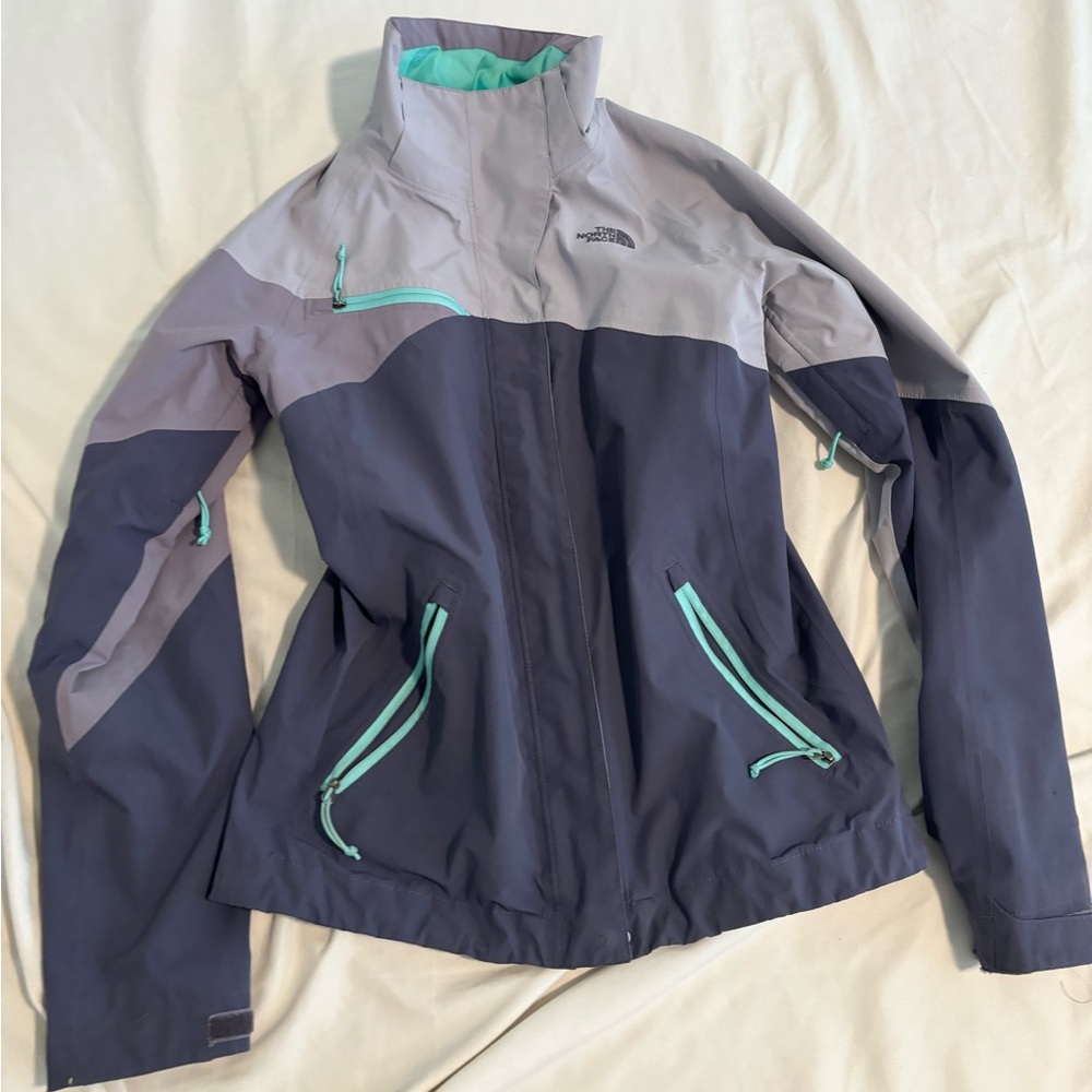 north face windbreaker